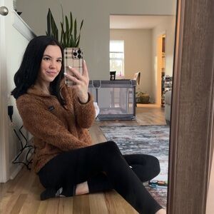 Patagonia pullover size small